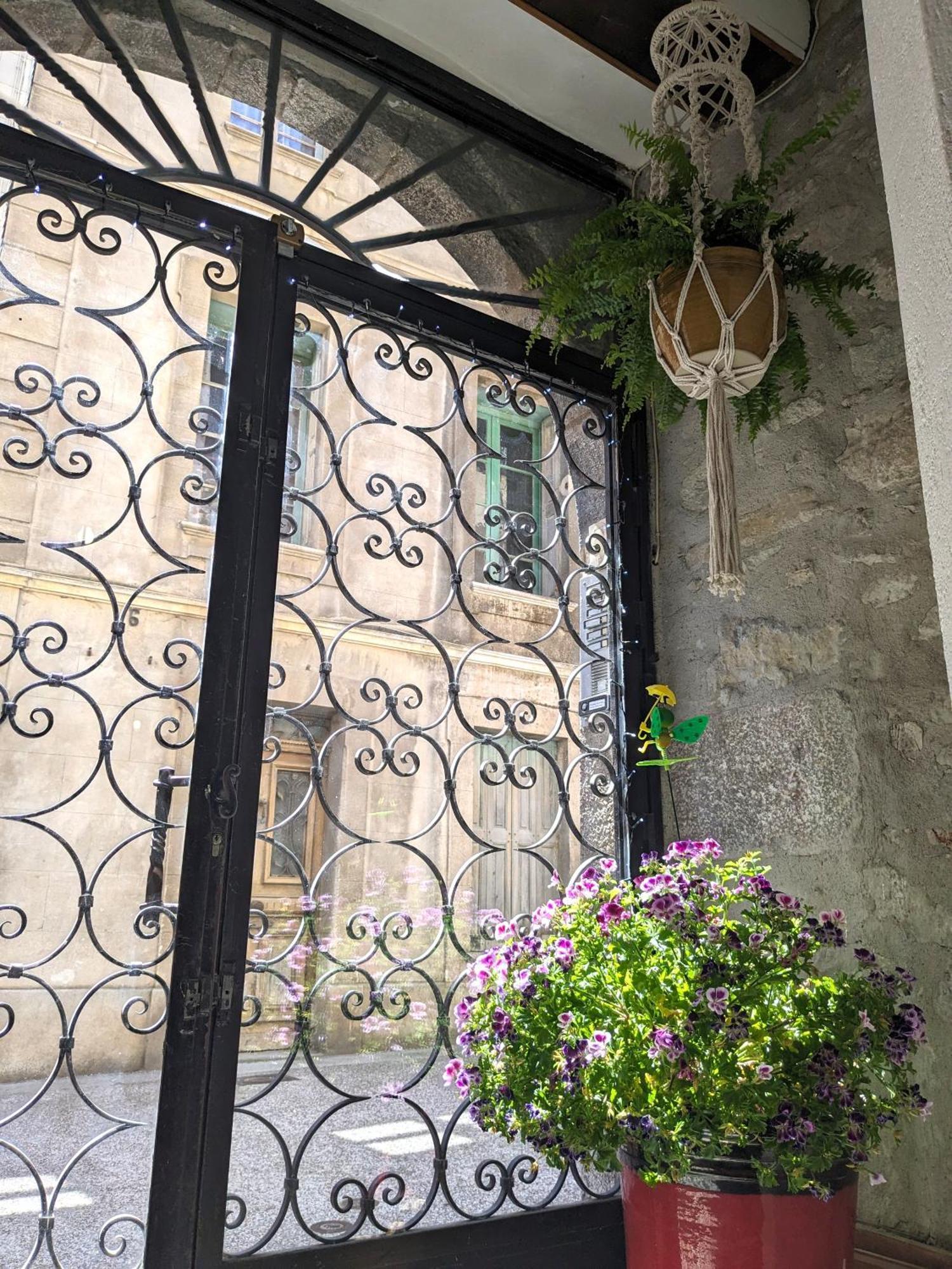 Appartement Saint Jean 2 Cosy Et Confort Villefranche-de-Conflent Exteriör bild